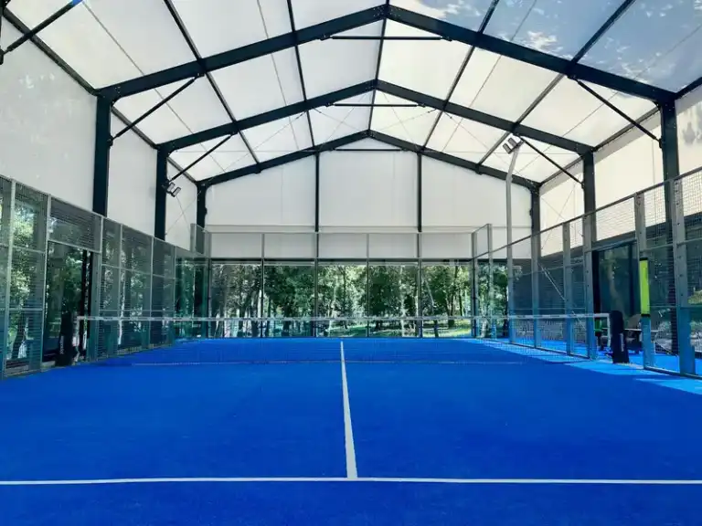Vida del Padel: Lincoln’s Premier Padel Courts and Community Hub